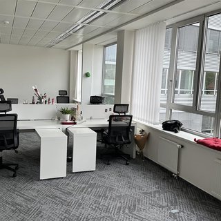 Pronájem kanceláře 129 m² Praha, Evropská