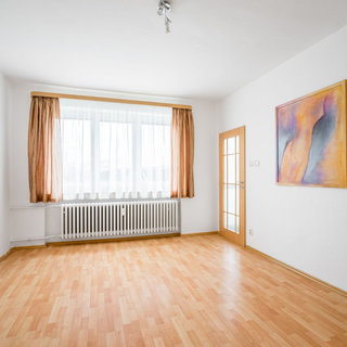 Pronájem bytu 1+1 32 m² Plzeň, Na Okraji