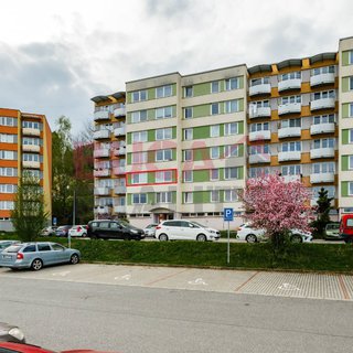 Prodej bytu 3+1 62 m², Sadová