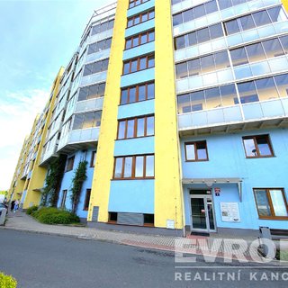 Pronájem bytu 1+kk a garsoniéry 64 m² Praha, Březenská