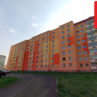 Prodej bytu 4+1 82 m², Pod školou