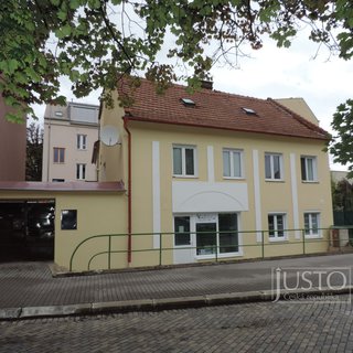 Prodej rodinného domu 245 m², Wolkerova