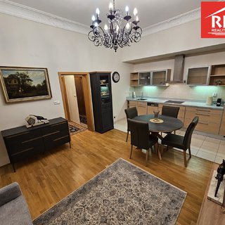 Prodej bytu 2+kk 68 m² Mariánské Lázně, Ruská