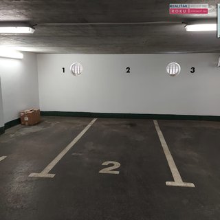 Pronájem parkovacího místa 15 m² Brno, Křídlovická