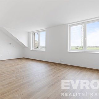 Prodej bytu 3+kk 86 m², Maková