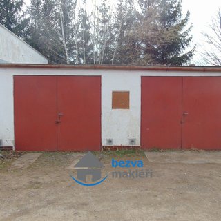 Prodej garáže 40 m² Skuteč, Melicharova