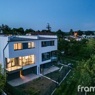 Prodej rodinného domu 179 m² Holubice, 