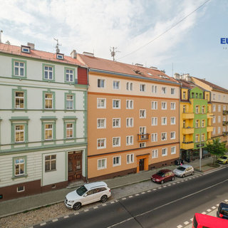 Prodej bytu 2+1 81 m² Karlovy Vary, Vítězná