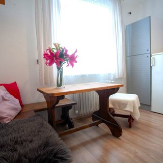 Pronájem bytu 1+1 30 m² Praha, Mikšovského