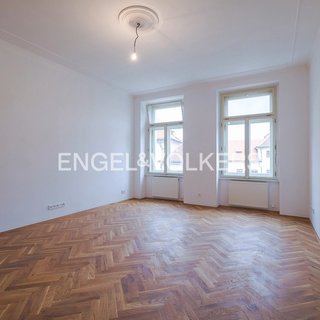 Pronájem bytu 3+1 97 m² Praha, Újezd