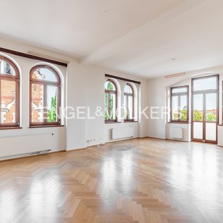 Pronájem bytu 5+1 a více 200 m² Praha, Janáčkovo nábřeží