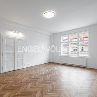 Pronájem bytu 3+1 103 m² Praha, Čs. armády