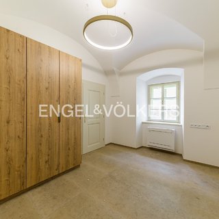 Pronájem bytu 1+kk a garsoniéry 43 m² Praha, Nosticova