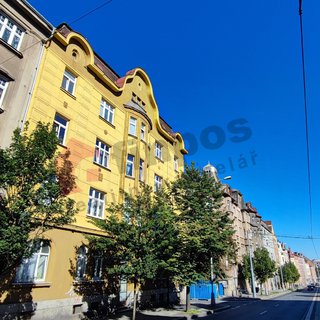 Pronájem bytu 3+1 90 m² Plzeň, Klatovská třída