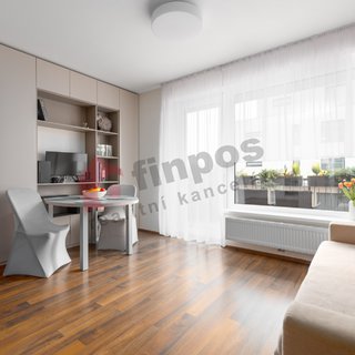 Prodej bytu 2+kk 52 m², Farářství