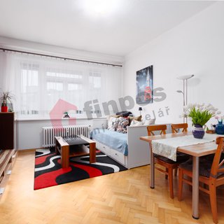 Pronájem bytu 2+kk 46 m² Praha, Žitomírská