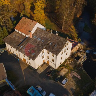Prodej rodinného domu 1 500 m² Lužany, 