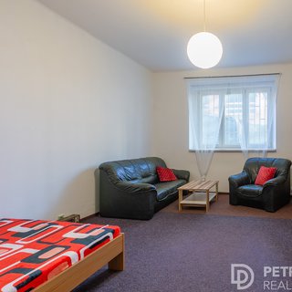 Prodej bytu 1+kk a garzoniéry 35 m² Praha, 