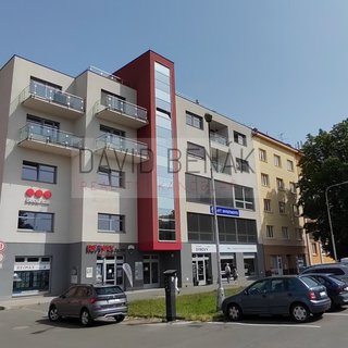 Pronájem bytu 2+kk 51 m² Hradec Králové, U Koruny