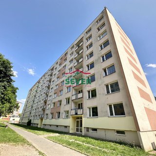 Prodej bytu 3+1 69 m², Karla Čapka