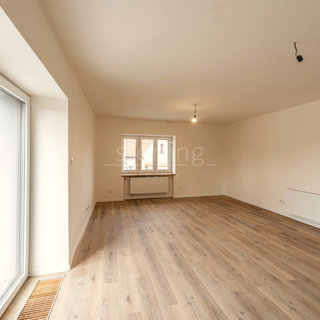 Prodej bytu 4+kk 129 m² Unhošť, 