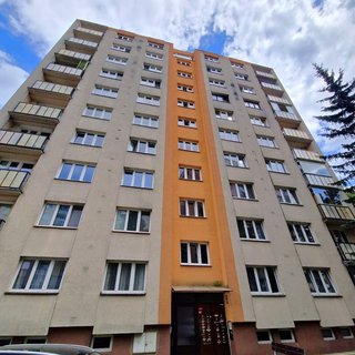 Pronájem bytu 3+1 58 m² Benešov, Bezručova