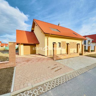 Prodej rodinného domu 179 m² Veltrusy, Akátová