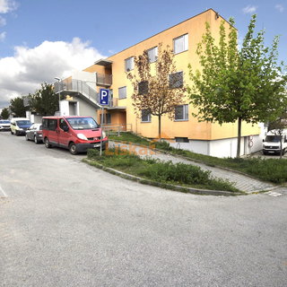 Prodej parkovacího místa 12 m² Brno, Fantova