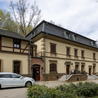 Prodej hotelu a penzionu 1 021 m² Karlovy Vary, Křižíkova