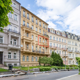 Prodej bytu 3+kk 100 m² Karlovy Vary, Sadová