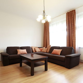 Pronájem bytu 4+1 100 m² Karlovy Vary, Na Vyhlídce