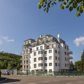 Prodej bytu 1+kk a garsoniéry 39 m² Karlovy Vary, Šumavská