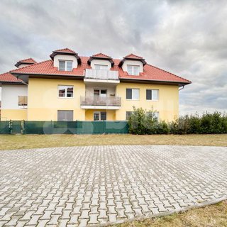 Prodej bytu 2+kk 57 m² Holubice, K Višňovce