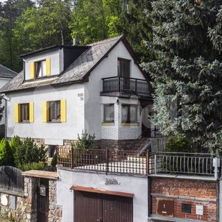 Prodej rodinného domu 162 m² Praha, Safírová