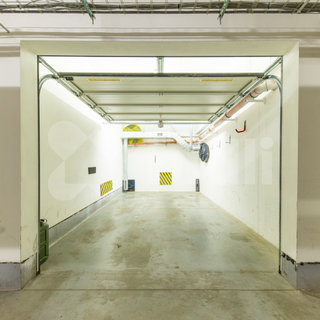 Prodej garáže 16 m² Brno, Podveská