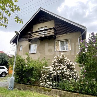 Pronájem rodinného domu 250 m² Pardubice, Akátová