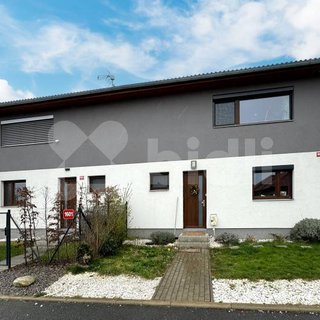 Prodej rodinného domu 100 m² Šestajovice, Fialková