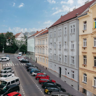 Prodej bytu 1+kk a garzoniéry 28 m² Praha, Sinkulova