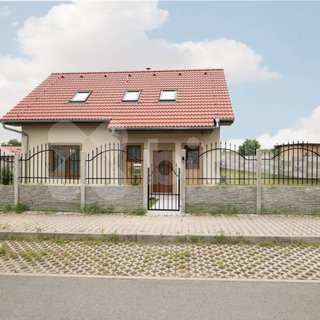 Prodej rodinného domu 122 m² Horní Beřkovice, U Lékárny