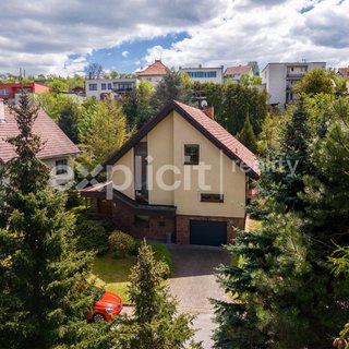 Prodej rodinného domu 292 m² Vizovice, Sadová