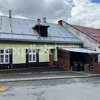 Prodej rodinného domu 100 m² Lukov, Palírna