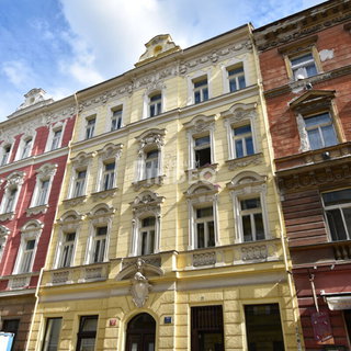 Pronájem bytu 1+kk a garsoniéry 40 m² Praha, Bořivojova