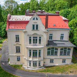 Prodej vily 1 280 m², Nerudova