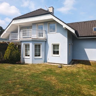 Prodej rodinného domu 200 m² Panenské Břežany, Vilová