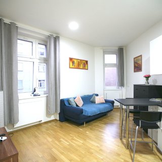 Pronájem bytu 1+kk a garzoniéry 25 m² Praha, Lihovarská