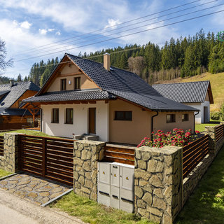 Prodej rodinného domu 197 m² Velké Karlovice, 