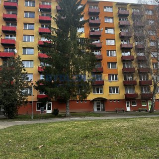 Prodej bytu 2+1 58 m² Jindřichův Hradec, sídliště Vajgar