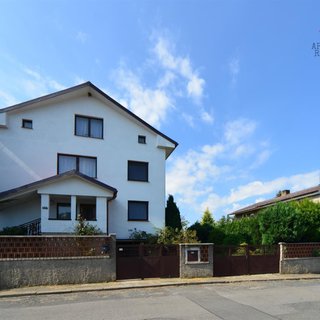 Prodej rodinného domu 584 m² Podolanka, Na Štěpařce