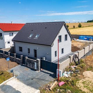 Prodej rodinného domu 162 m² Červené Pečky, K Vodojemu