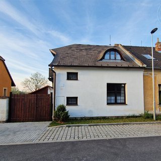 Prodej rodinného domu 98 m², V. Slukova